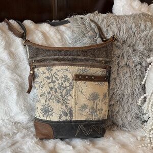 Myra bag milestone shoulder bag